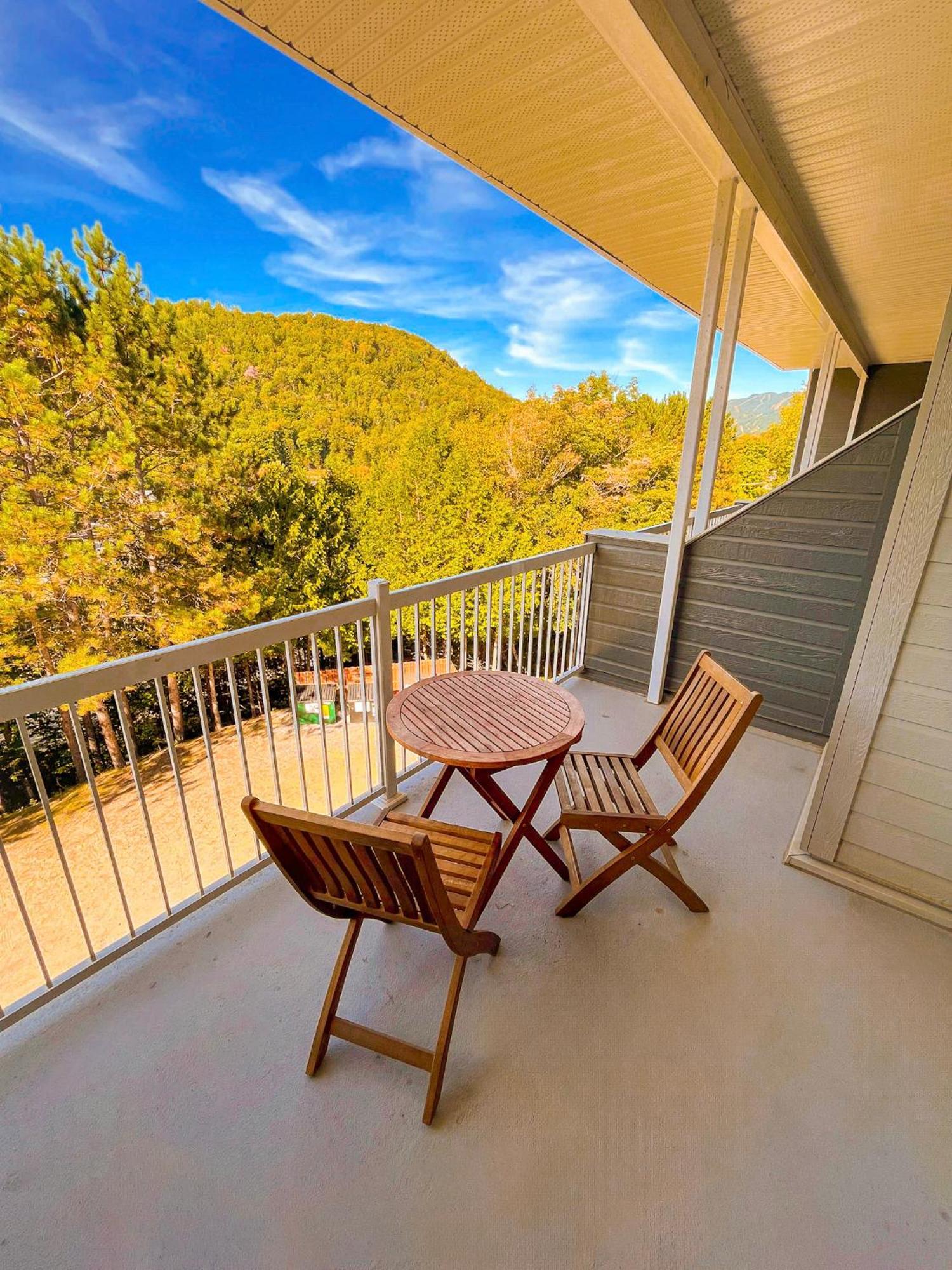 Condo Moderne, Escapade Vacance, Vue Sur Montagnes Εξωτερικό φωτογραφία