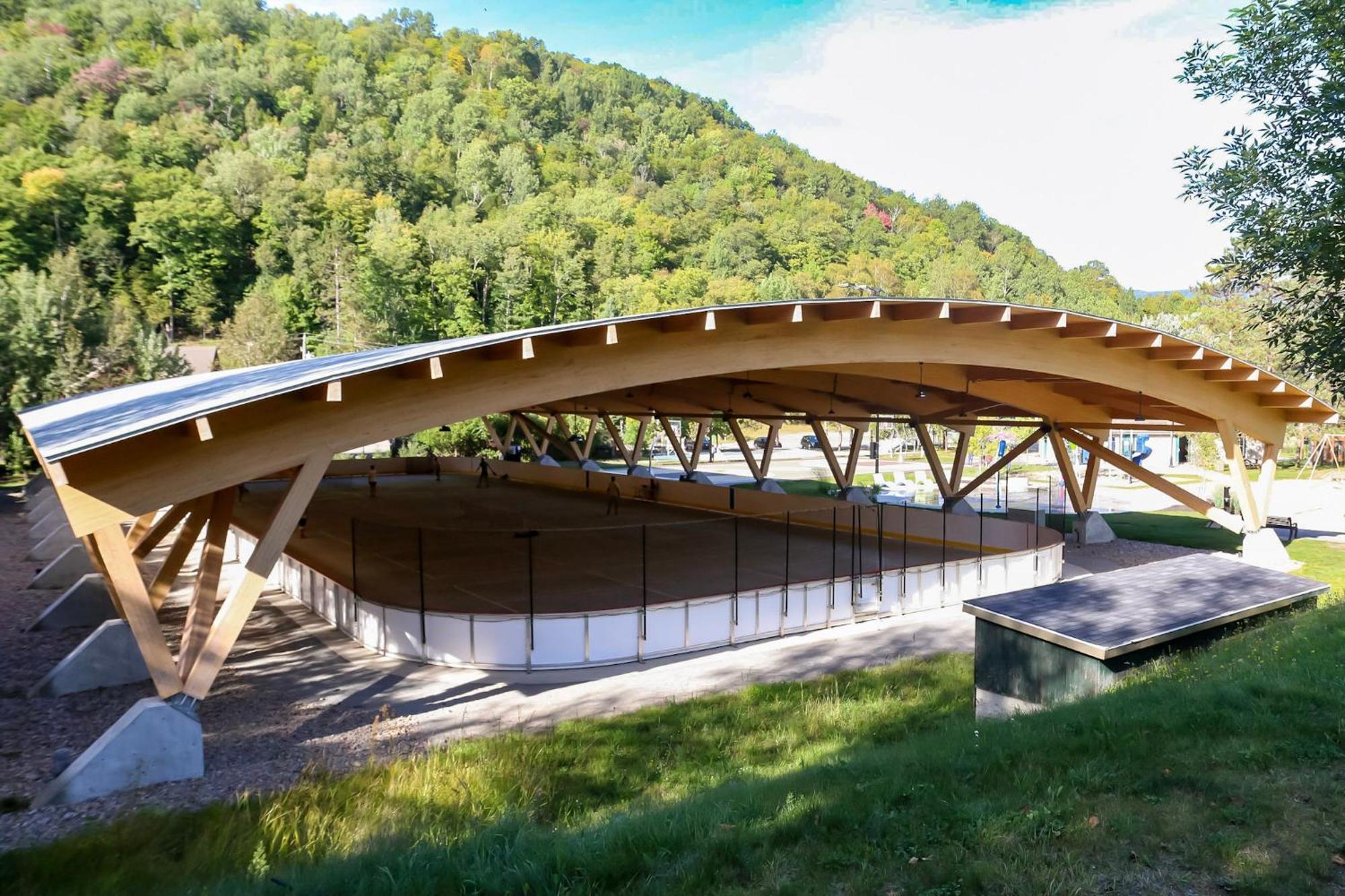 Condo Moderne, Escapade Vacance, Vue Sur Montagnes Εξωτερικό φωτογραφία
